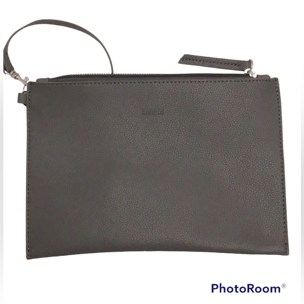 💚 Roots Clutch